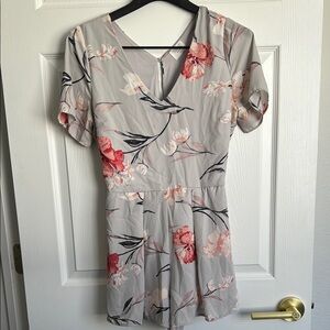 Lavender w Pink Floral V-Neck Short Sleeve Romper Keyhole Back
